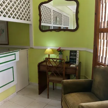 Cala Bona Y Mar Blava Отель Сьюдадела