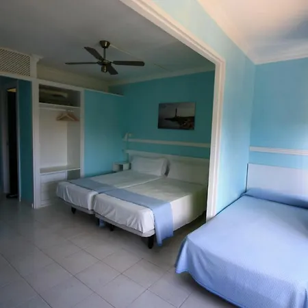 Hotel Cala Bona Y Mar Blava 2*