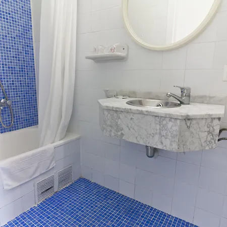 Cala Bona Y Mar Blava Отель