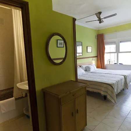 Cala Bona Y Mar Blava 2*