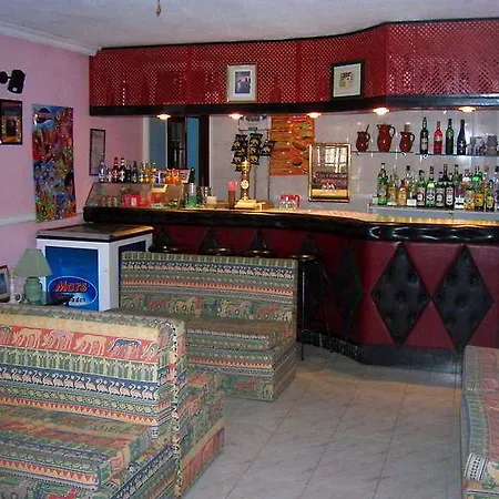 Otel Cala Bona Y Mar Blava