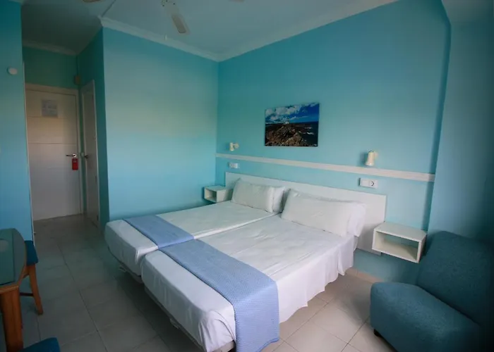 Cala Bona Y Mar Blava Otel 2*