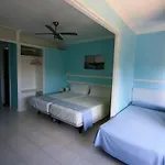 Hotel Cala Bona Y Mar Blava 2*