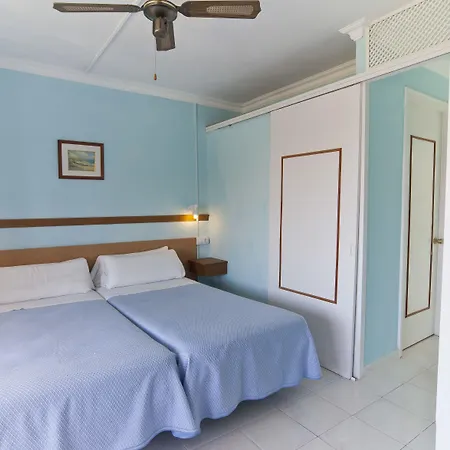 Cala Bona Y Mar Blava فندق ثيوداديلا