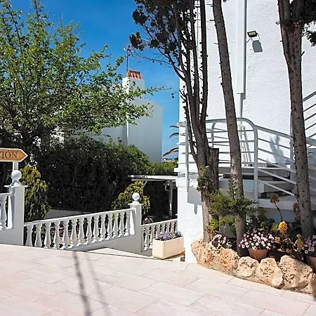 Cala Bona Y Mar Blava Hotel