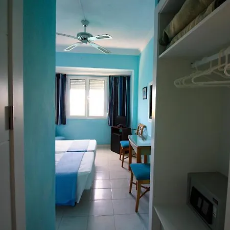 Cala Bona Y Mar Blava 2*