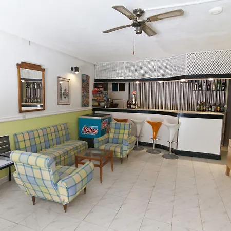 Cala Bona Y Mar Blava Hotel